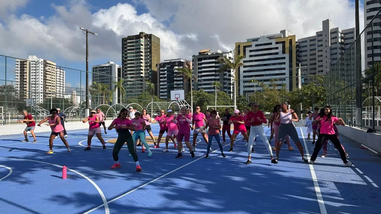 Iniciativa da Sejesp busca conscientizar participantes durante campanha Outubro Rosa